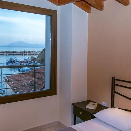 Neorion * לימנריה