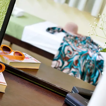 Neorion * לימנריה